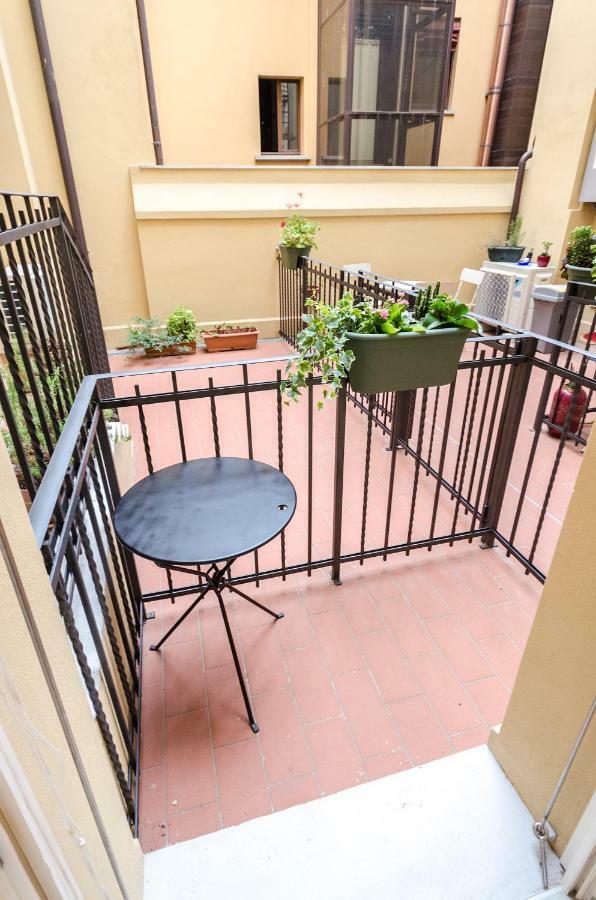 Colonna Home Bologna, Under The Two Towers Exterior foto